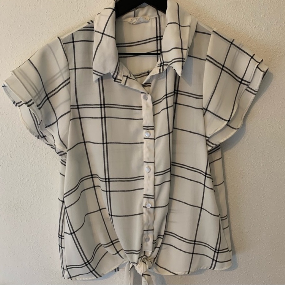 Sienna Sky • Button-up, front tie shirt